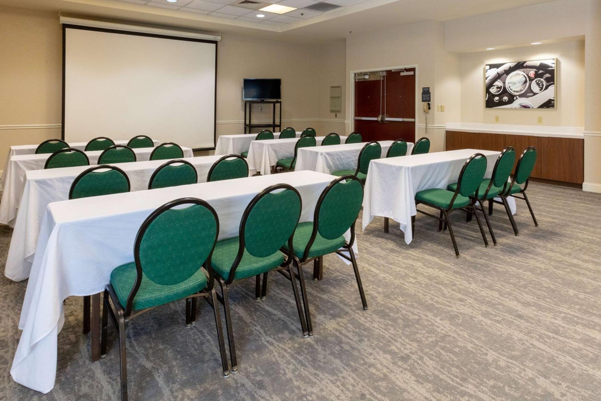 Hilton Garden Inn Daytona Beach Airport Exterior photo
